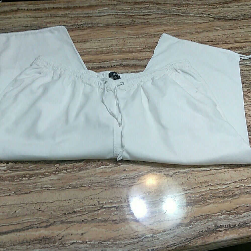 Ellos Ladies Capri Pants With Draw String - image 6